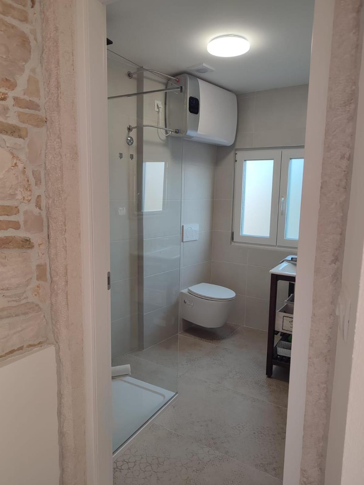 Central Studio Apartment Пула Экстерьер фото